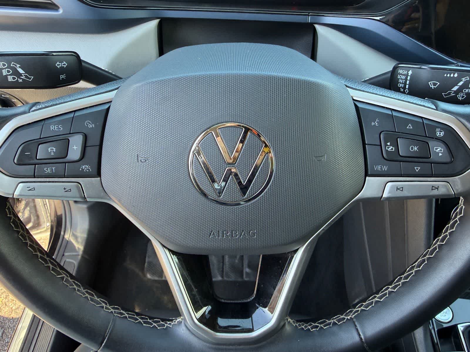 2024 Volkswagen Taos SE