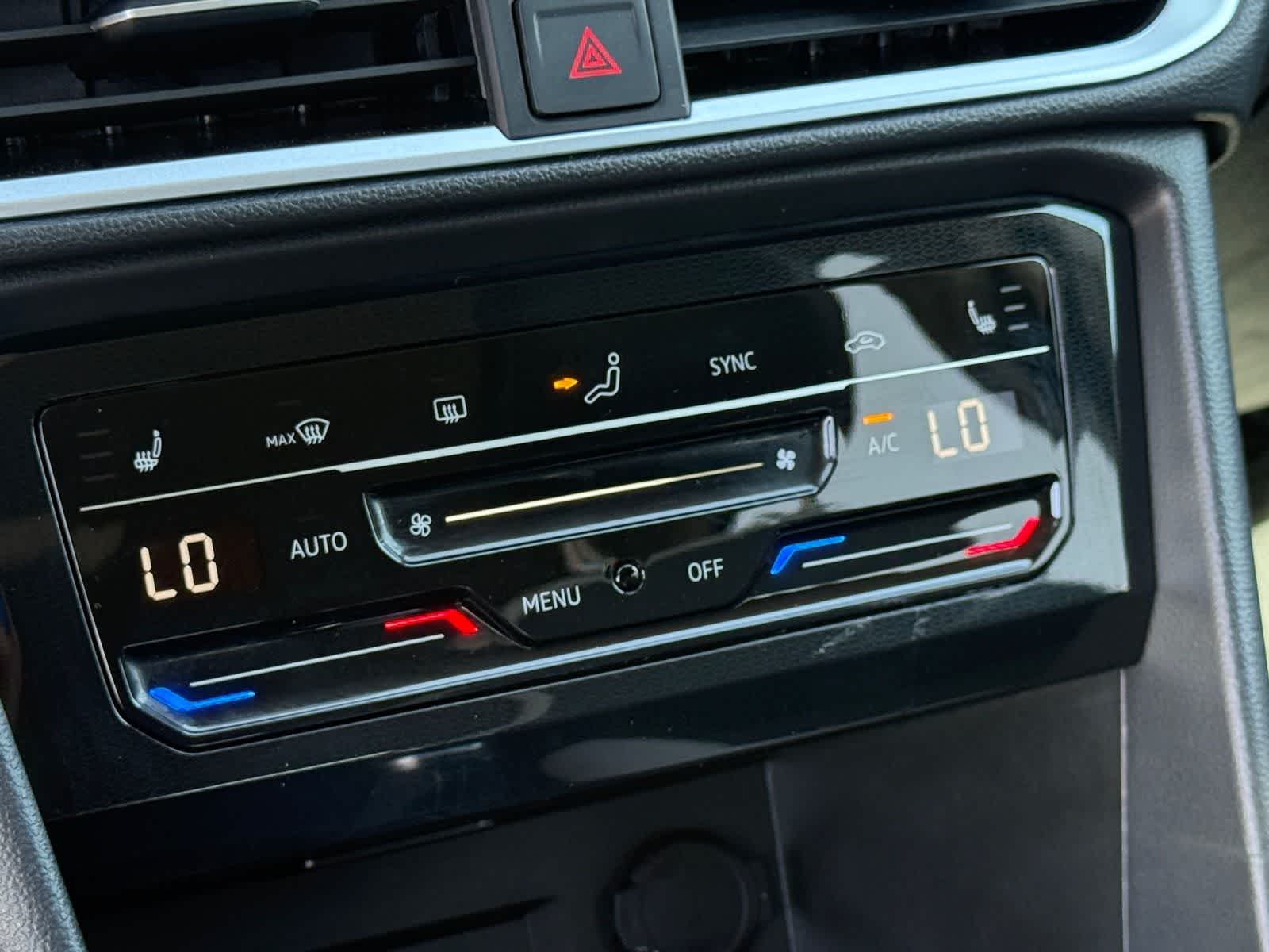 2025 Volkswagen Taos SE