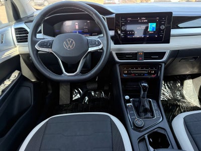 2025 Volkswagen Taos SE