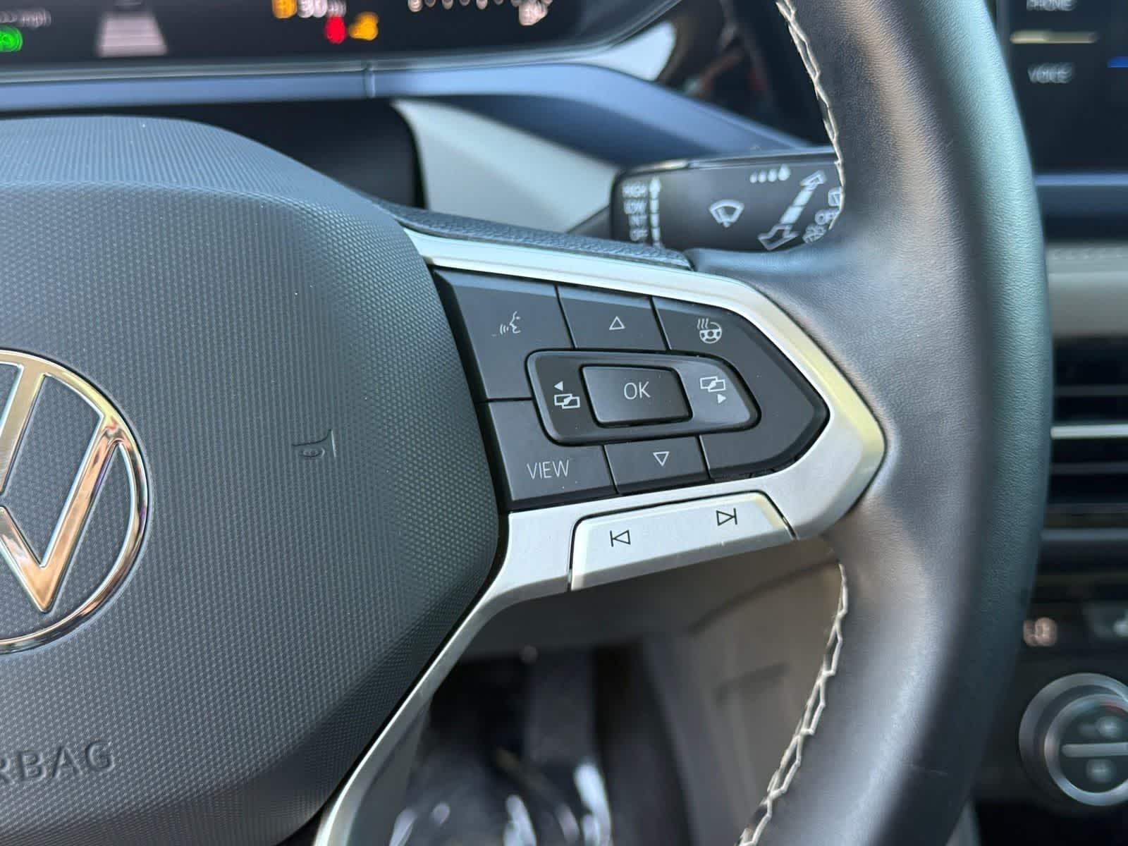 2024 Volkswagen Taos SE
