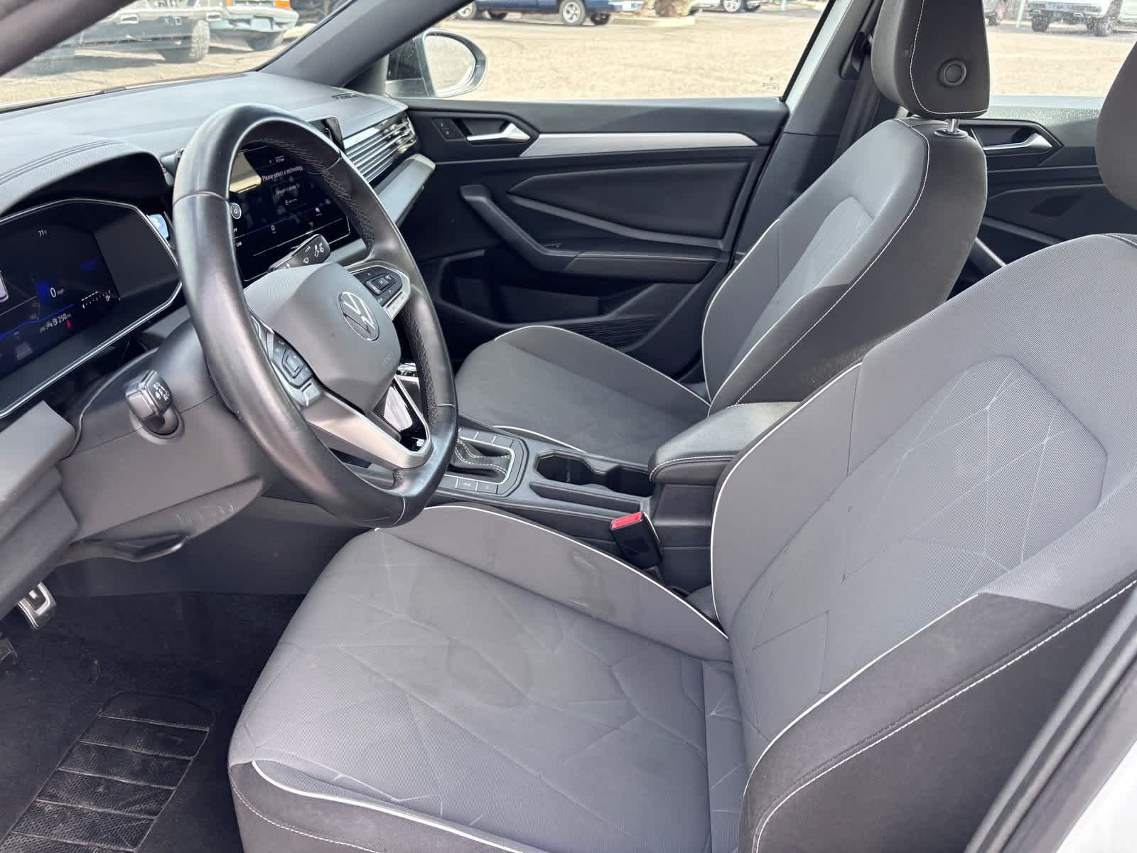 2025 Volkswagen Jetta Sport