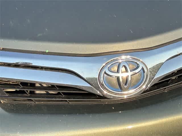 2014 Toyota Camry Hybrid LE