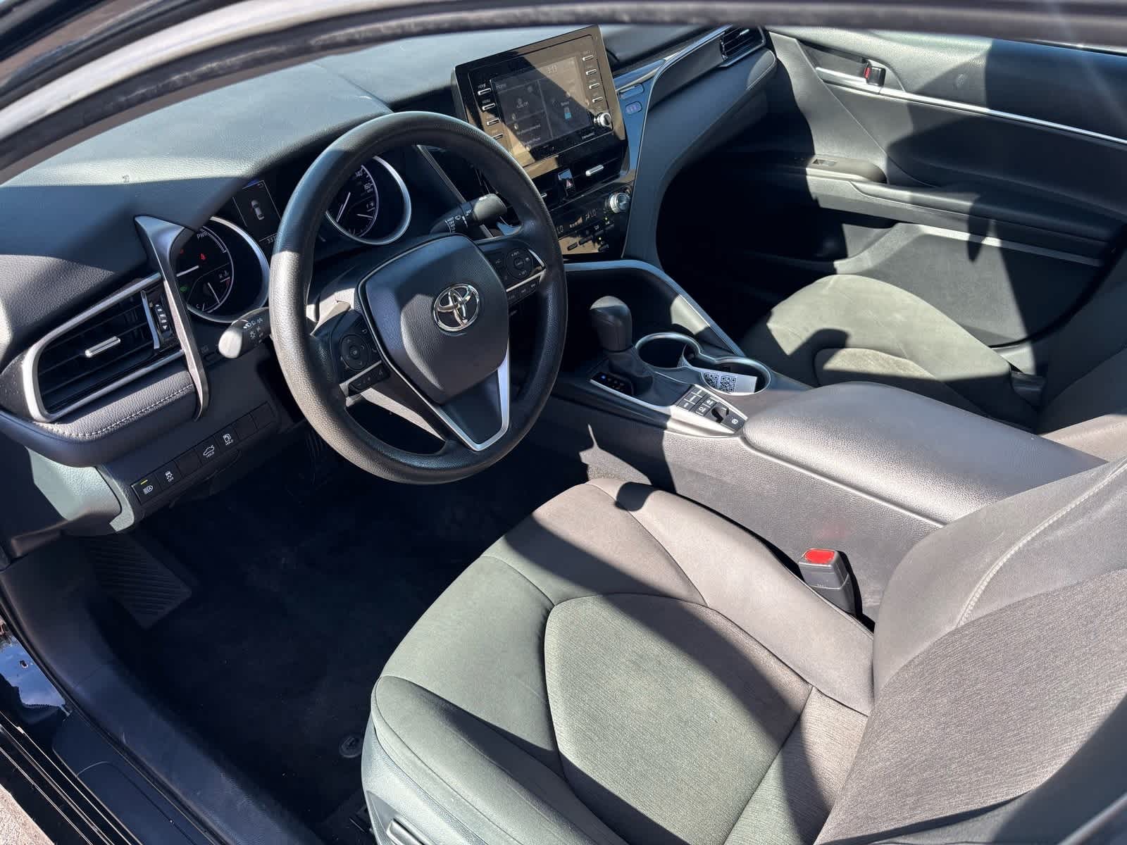 2024 Toyota Camry Hybrid LE