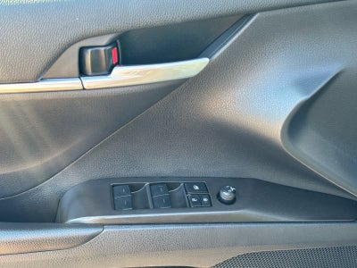 2024 Toyota Camry Hybrid LE