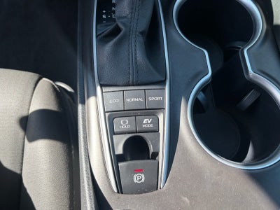 2024 Toyota Camry Hybrid LE