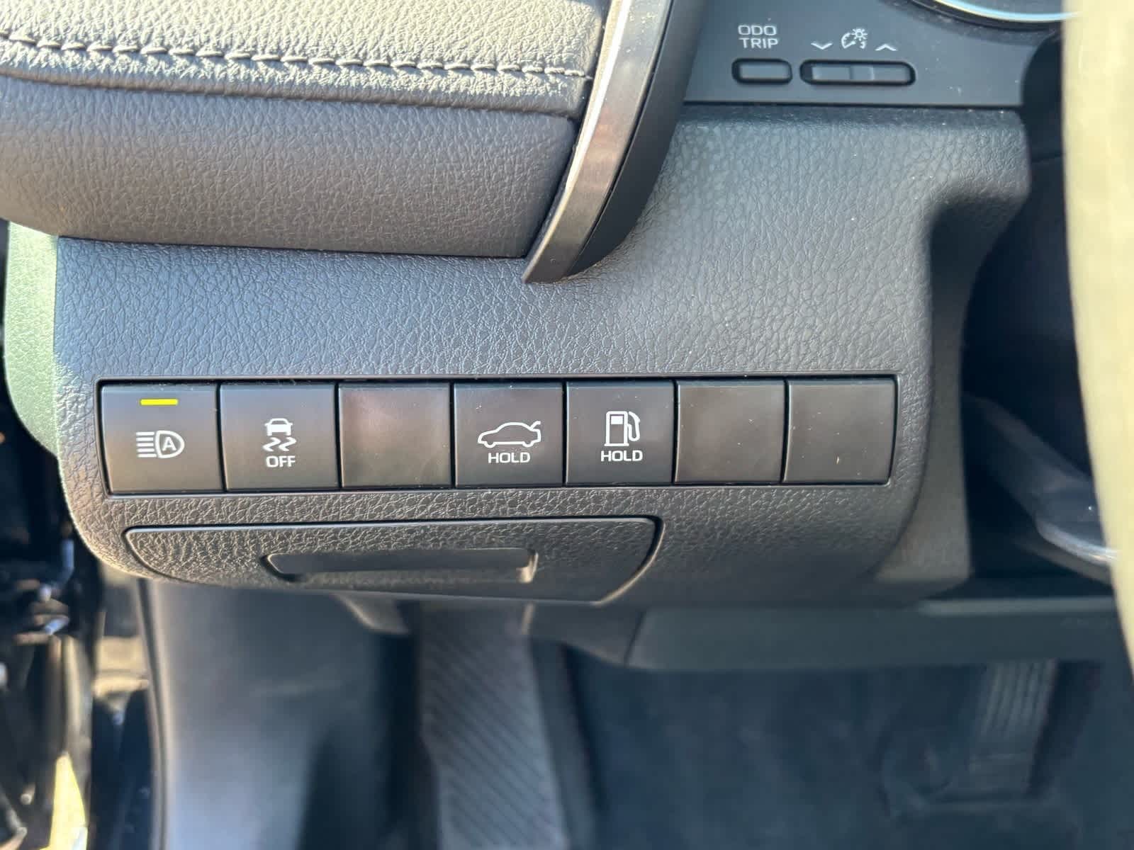 2024 Toyota Camry Hybrid LE