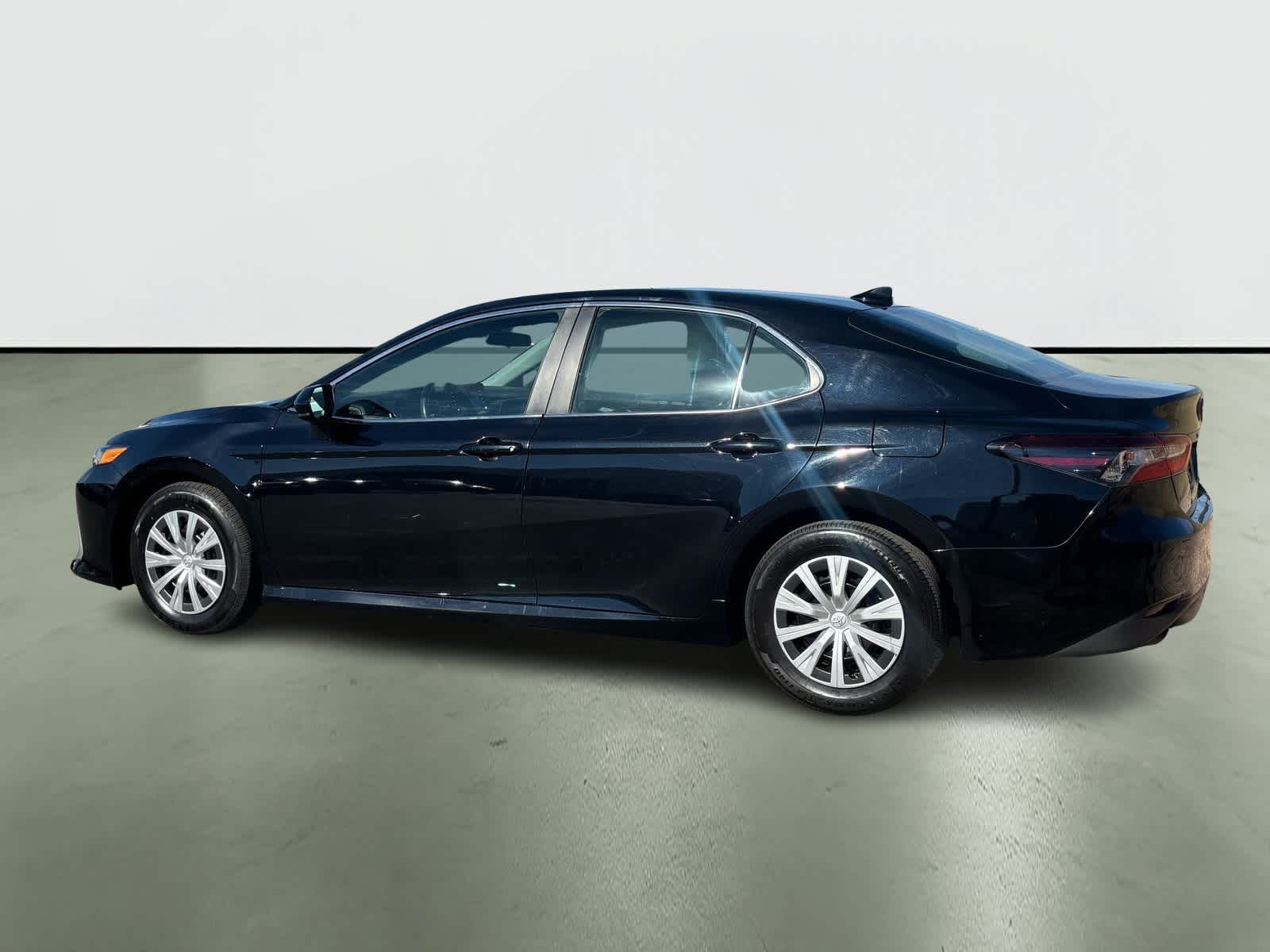 2024 Toyota Camry Hybrid LE