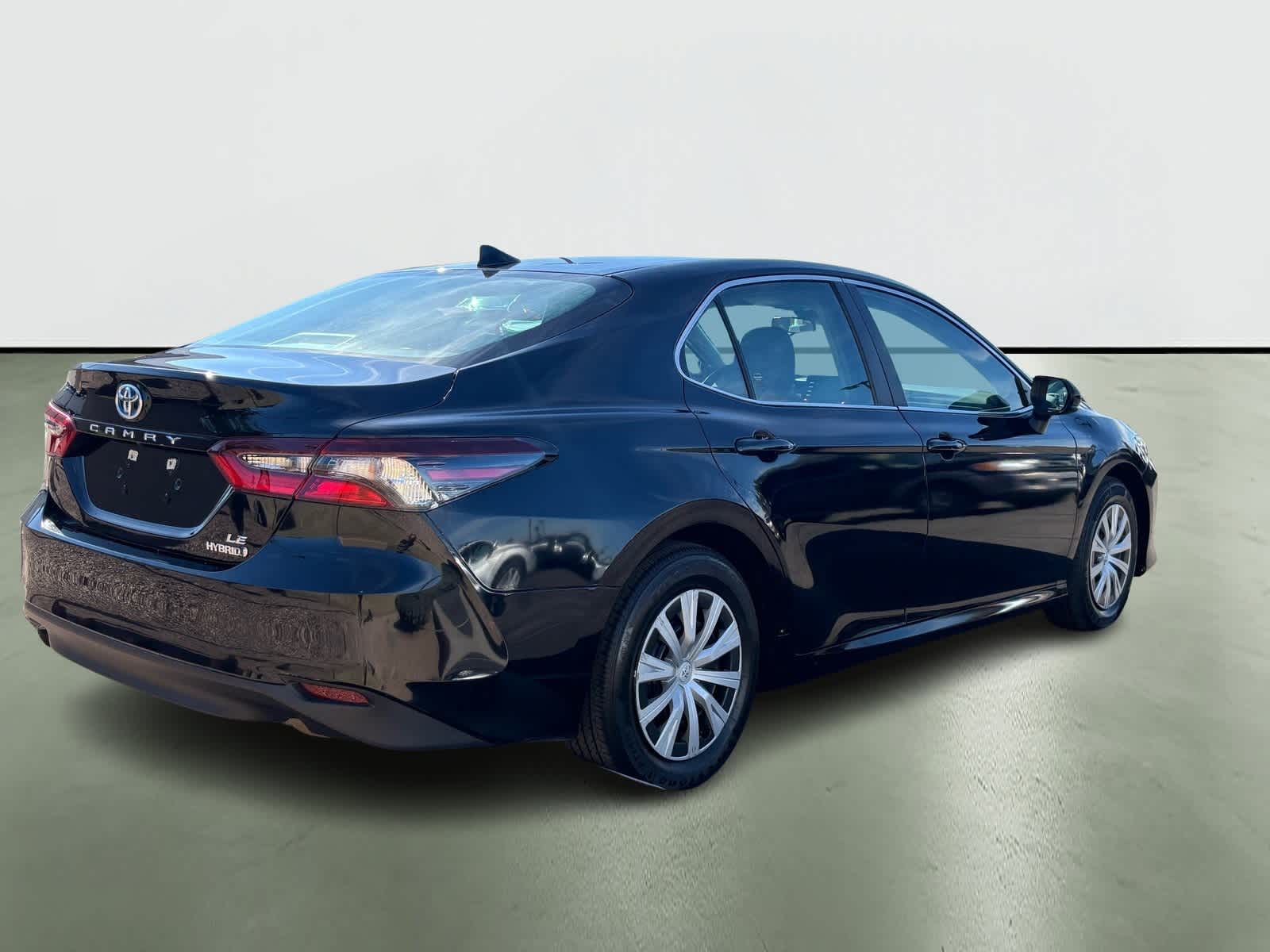 2024 Toyota Camry Hybrid LE
