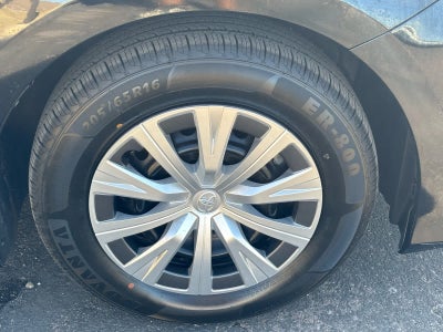 2024 Toyota Camry Hybrid LE