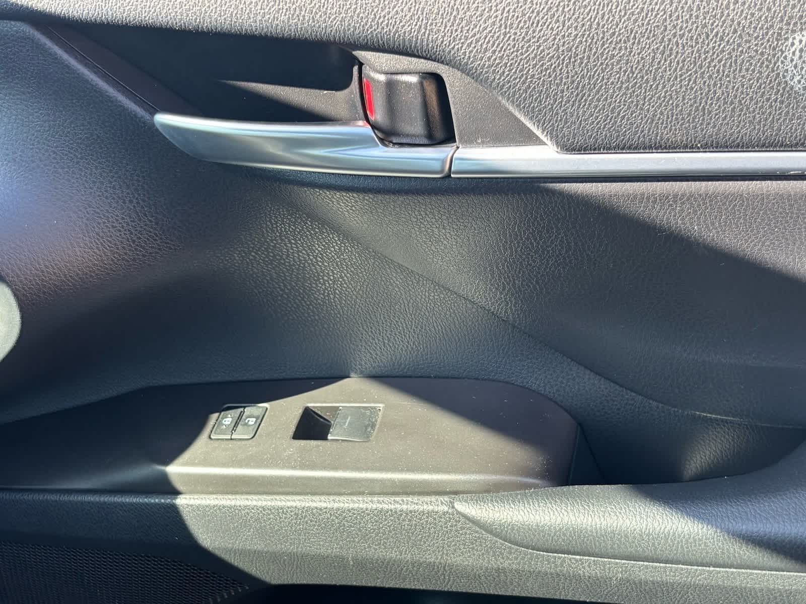 2024 Toyota Camry Hybrid LE