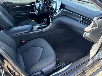 2024 Toyota Camry Hybrid LE