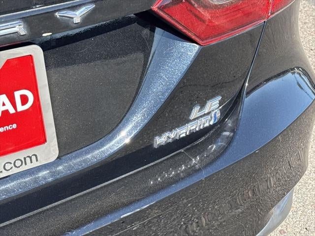 2024 Toyota Camry Hybrid LE