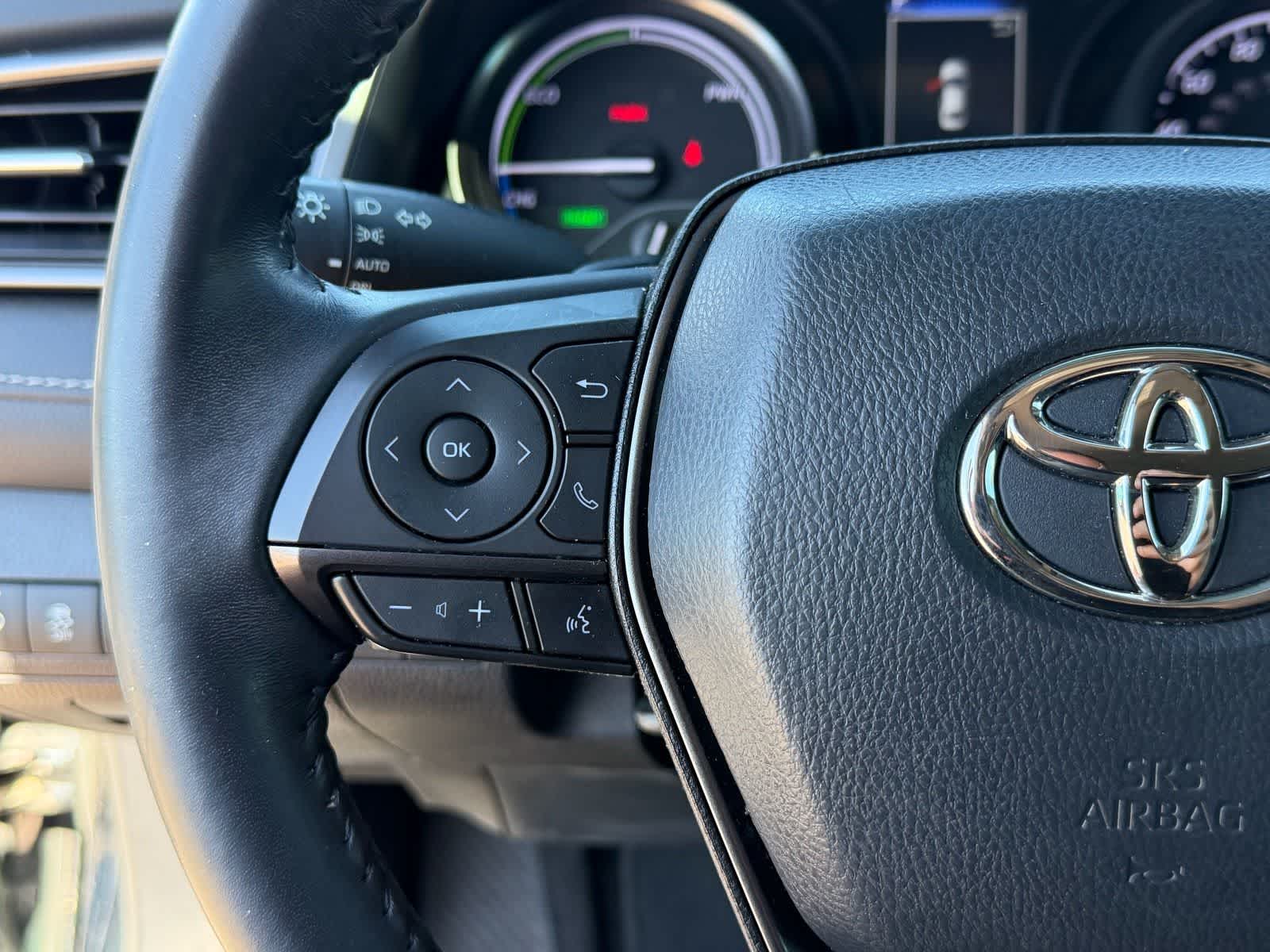 2021 Toyota Camry Hybrid SE