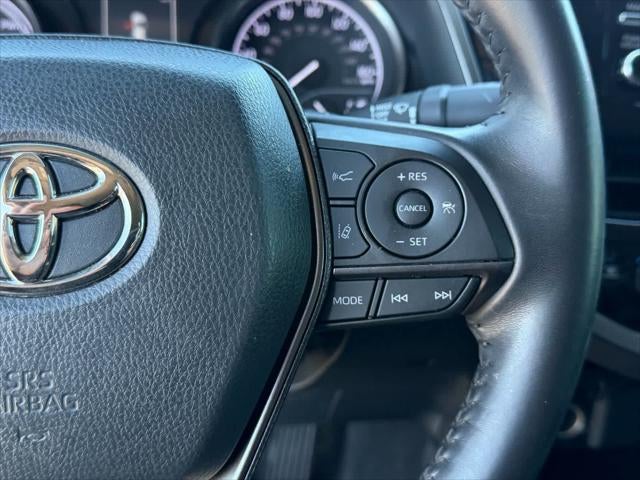 2021 Toyota Camry Hybrid SE