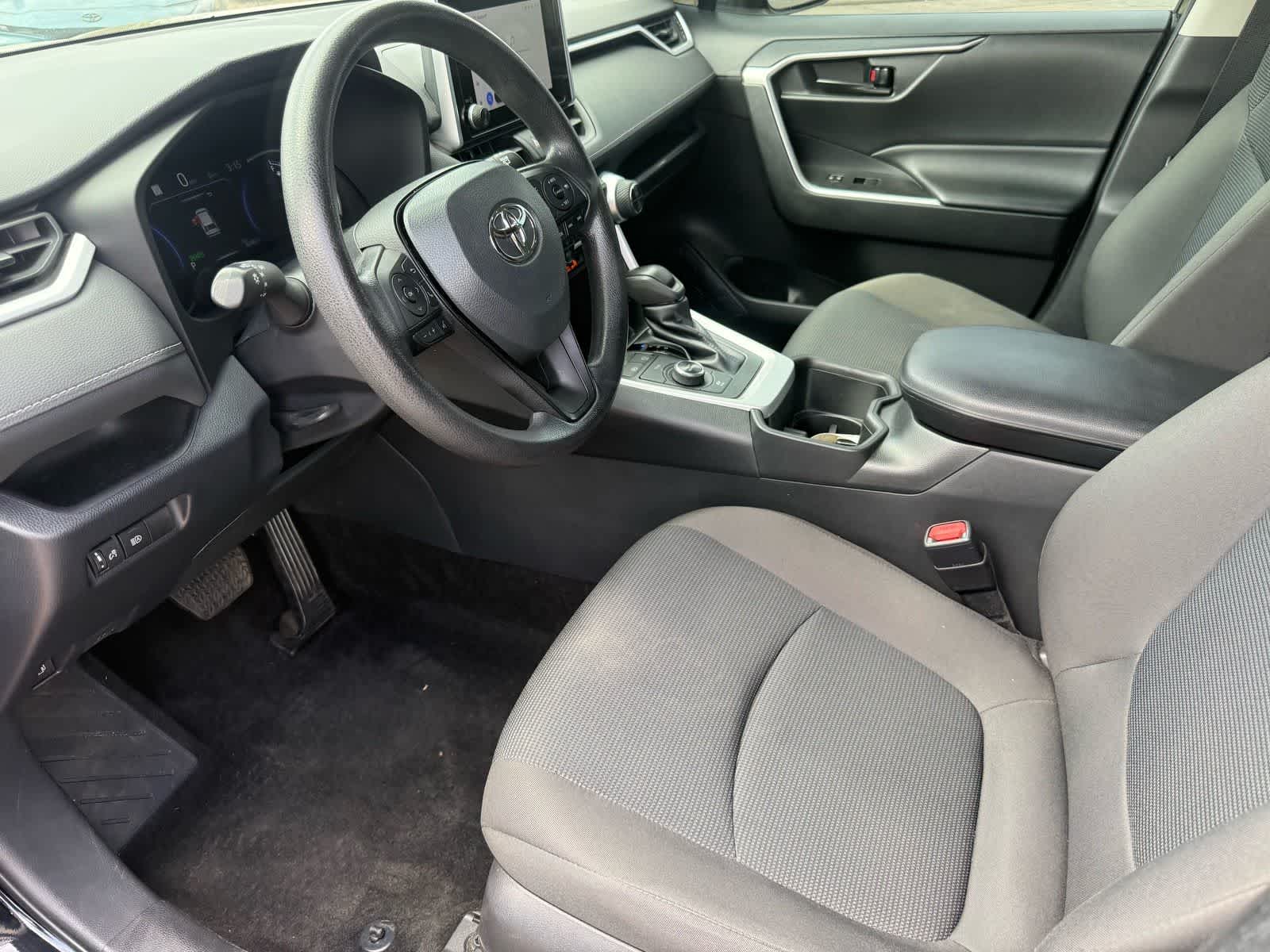 2023 Toyota RAV4 Hybrid LE