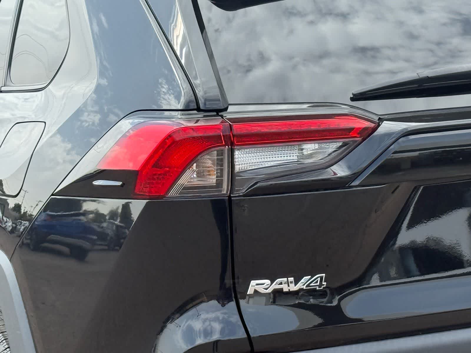 2023 Toyota RAV4 Hybrid LE