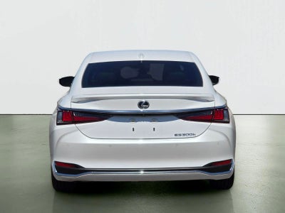 2025 Lexus ES 300h ES 300h