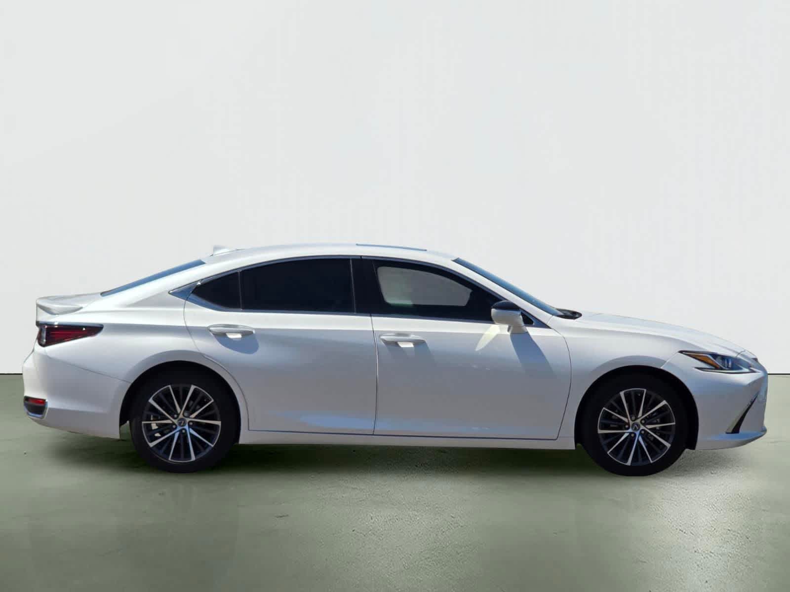 2025 Lexus ES 300h ES 300h