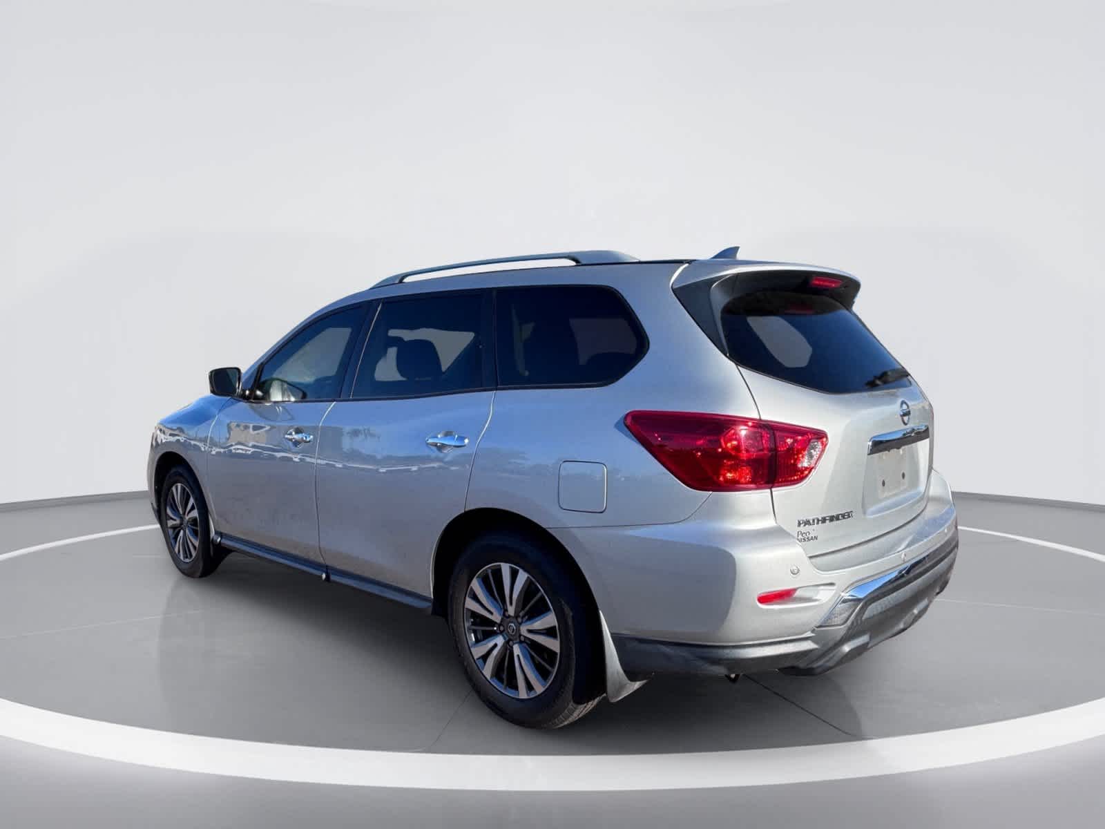 2020 Nissan Pathfinder S