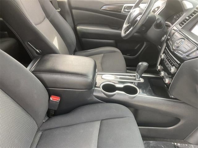 2018 Nissan Pathfinder SV