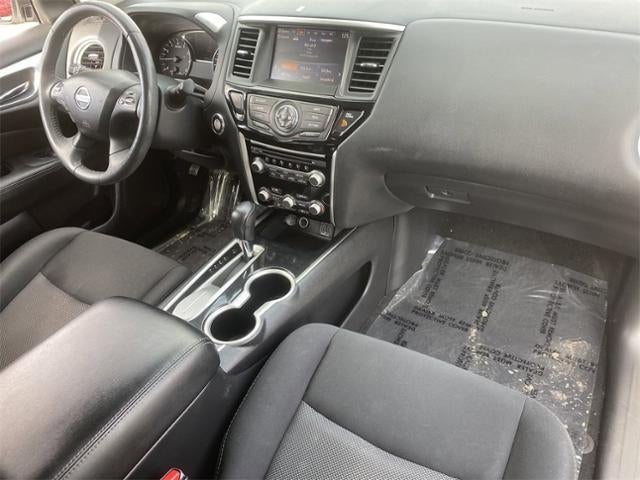 2018 Nissan Pathfinder SV