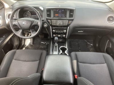 2018 Nissan Pathfinder SV