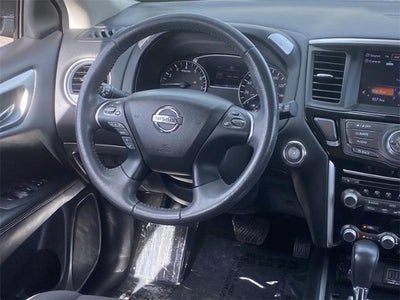 2018 Nissan Pathfinder SV