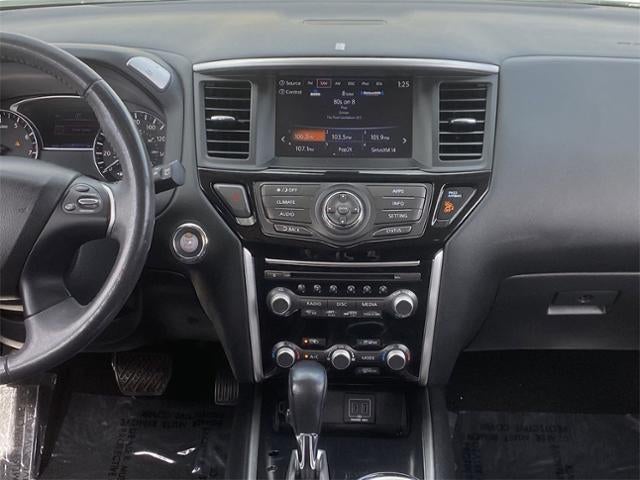 2018 Nissan Pathfinder SV