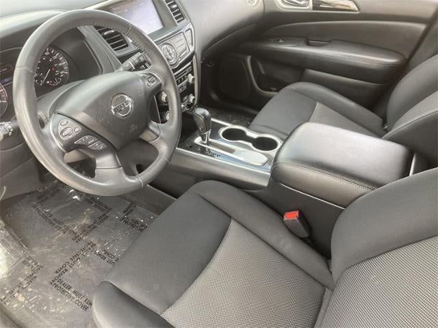 2018 Nissan Pathfinder SV