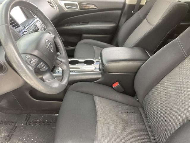 2018 Nissan Pathfinder SV