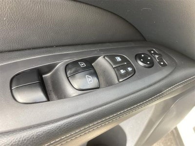 2018 Nissan Pathfinder SV