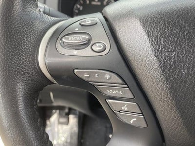 2018 Nissan Pathfinder SV