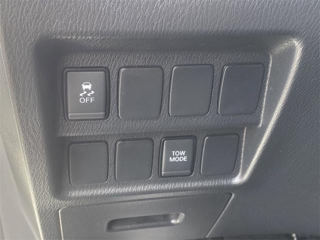 2018 Nissan Pathfinder SV