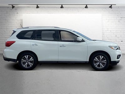 2018 Nissan Pathfinder SV