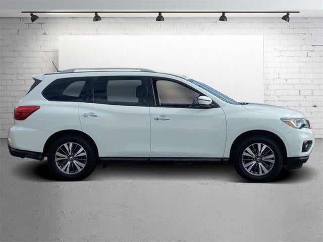 2018 Nissan Pathfinder SV