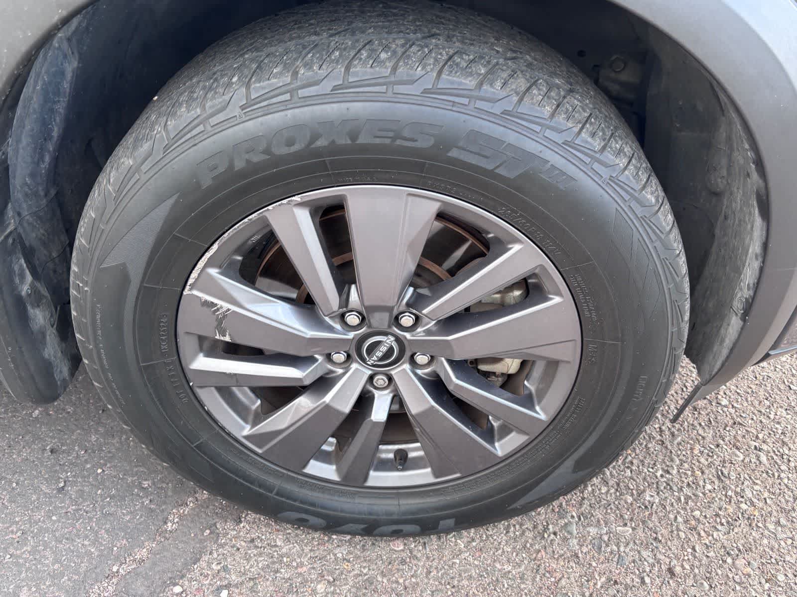 2022 Nissan Pathfinder SV