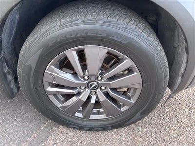 2022 Nissan Pathfinder SV