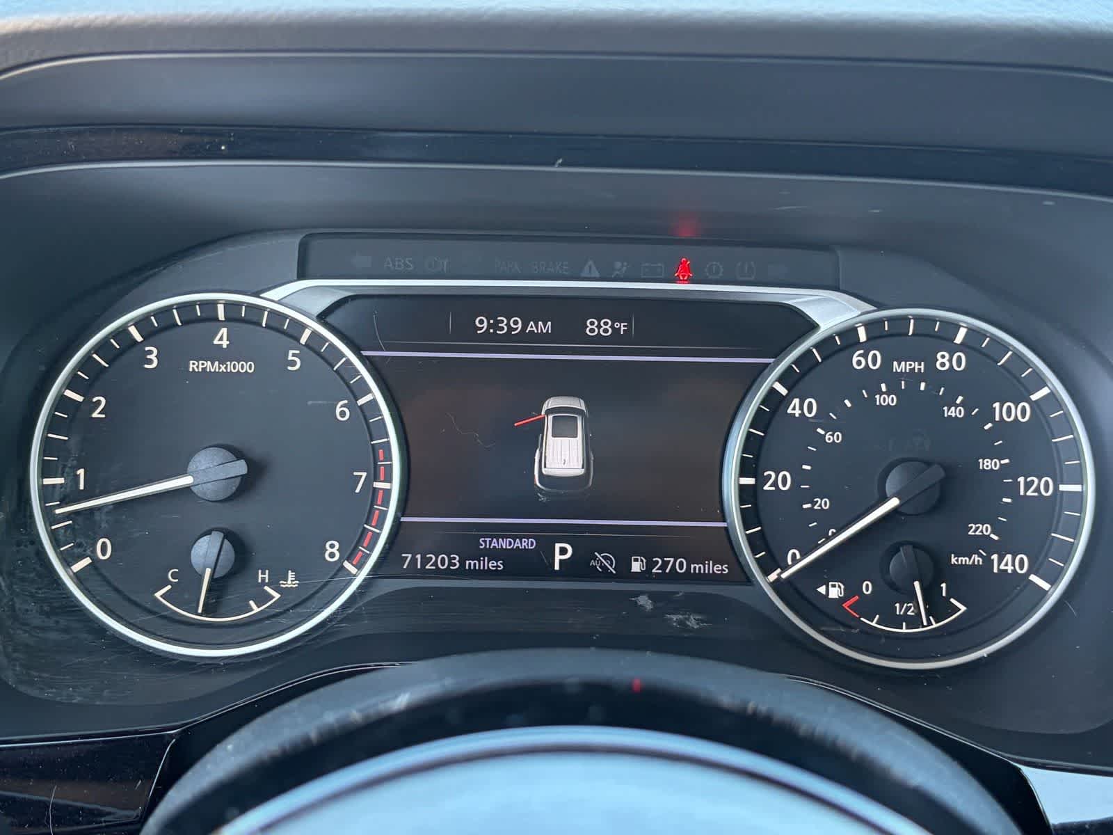 2023 Nissan Pathfinder SV