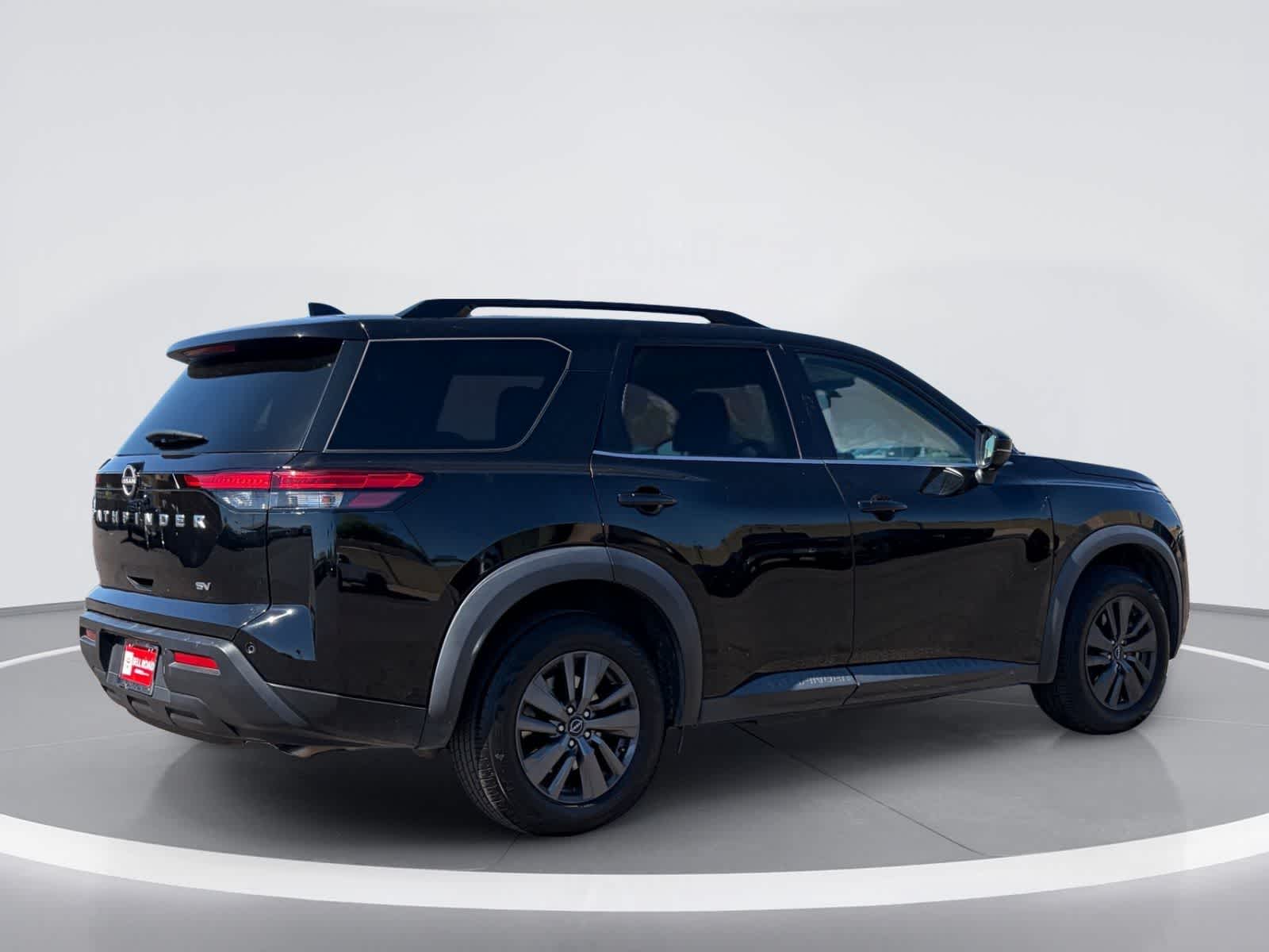 2023 Nissan Pathfinder SV