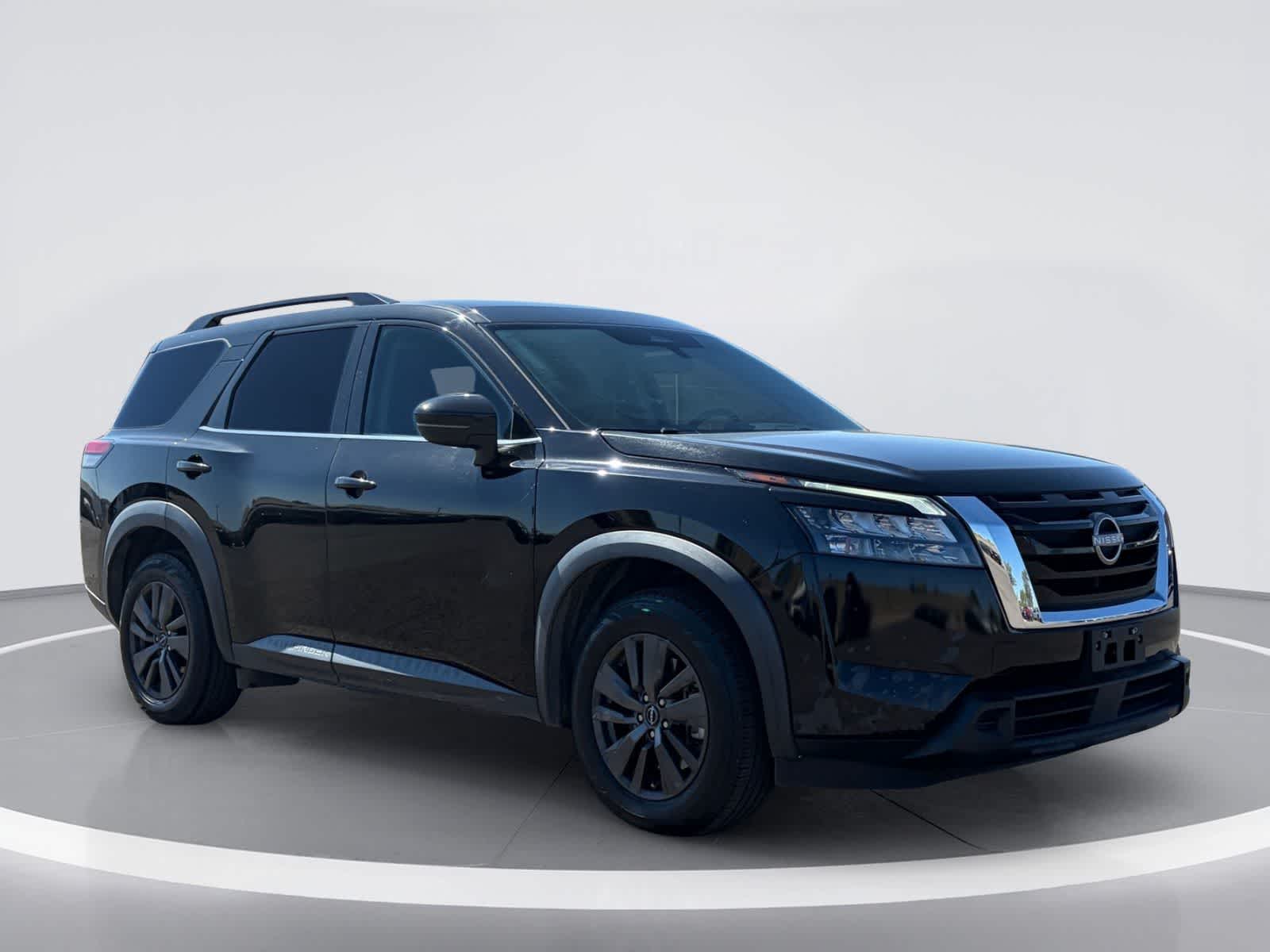 2023 Nissan Pathfinder SV