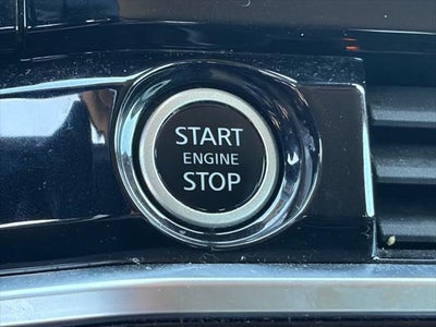 2023 Nissan Pathfinder SV