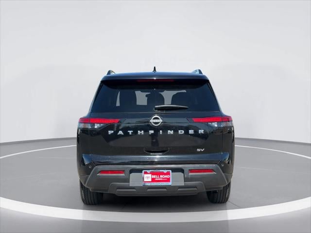 2023 Nissan Pathfinder SV
