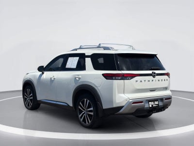 2023 Nissan Pathfinder Platinum