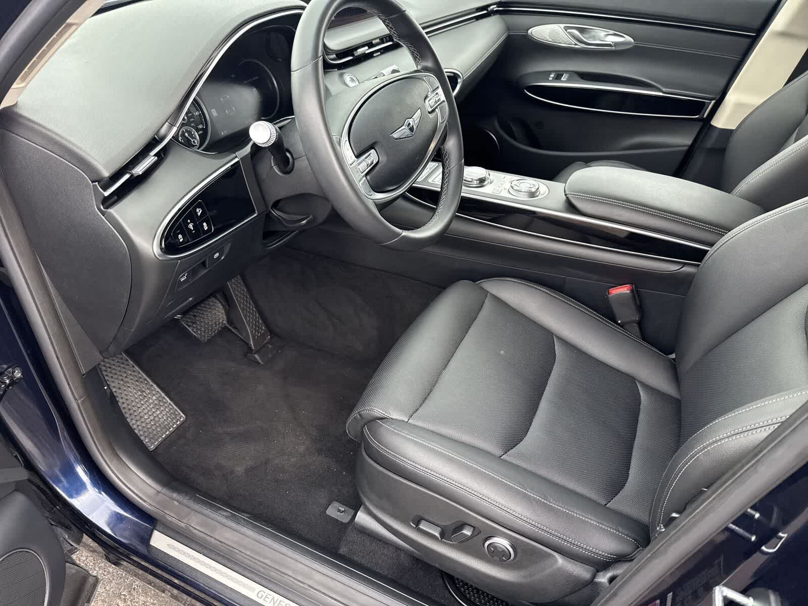 2025 Genesis GV70 2.5T