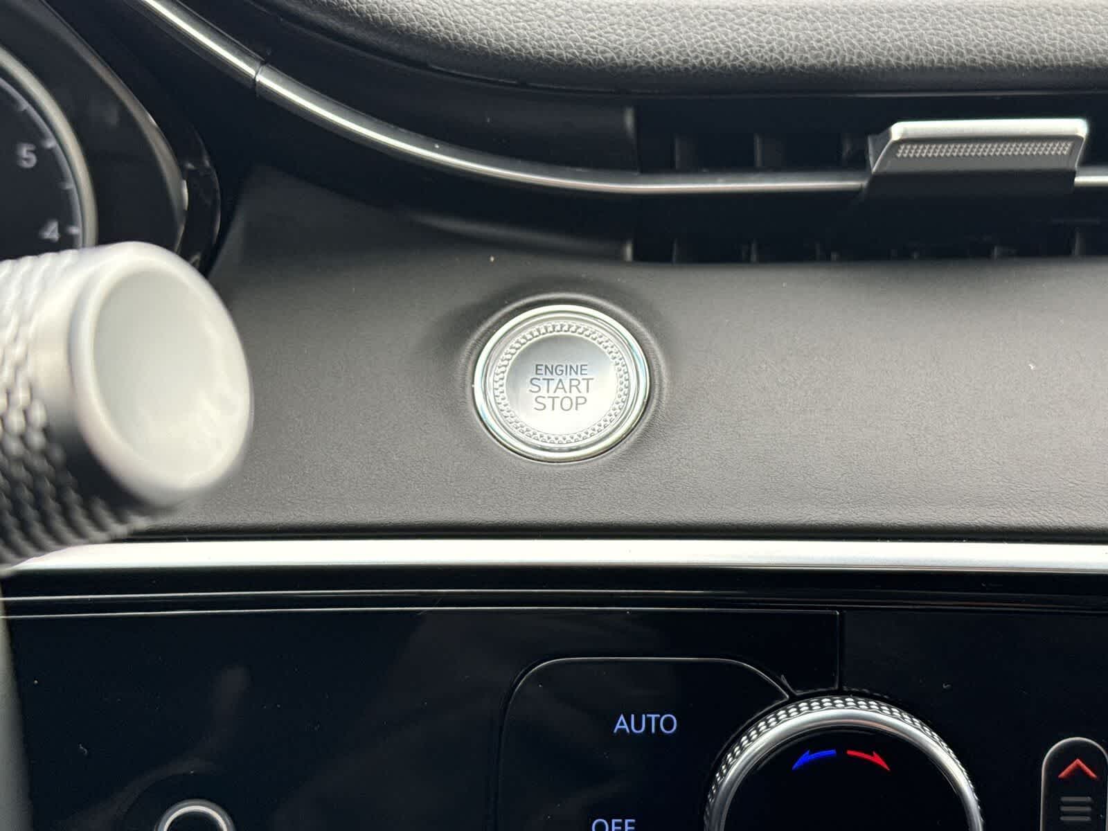 2025 Genesis GV70 2.5T