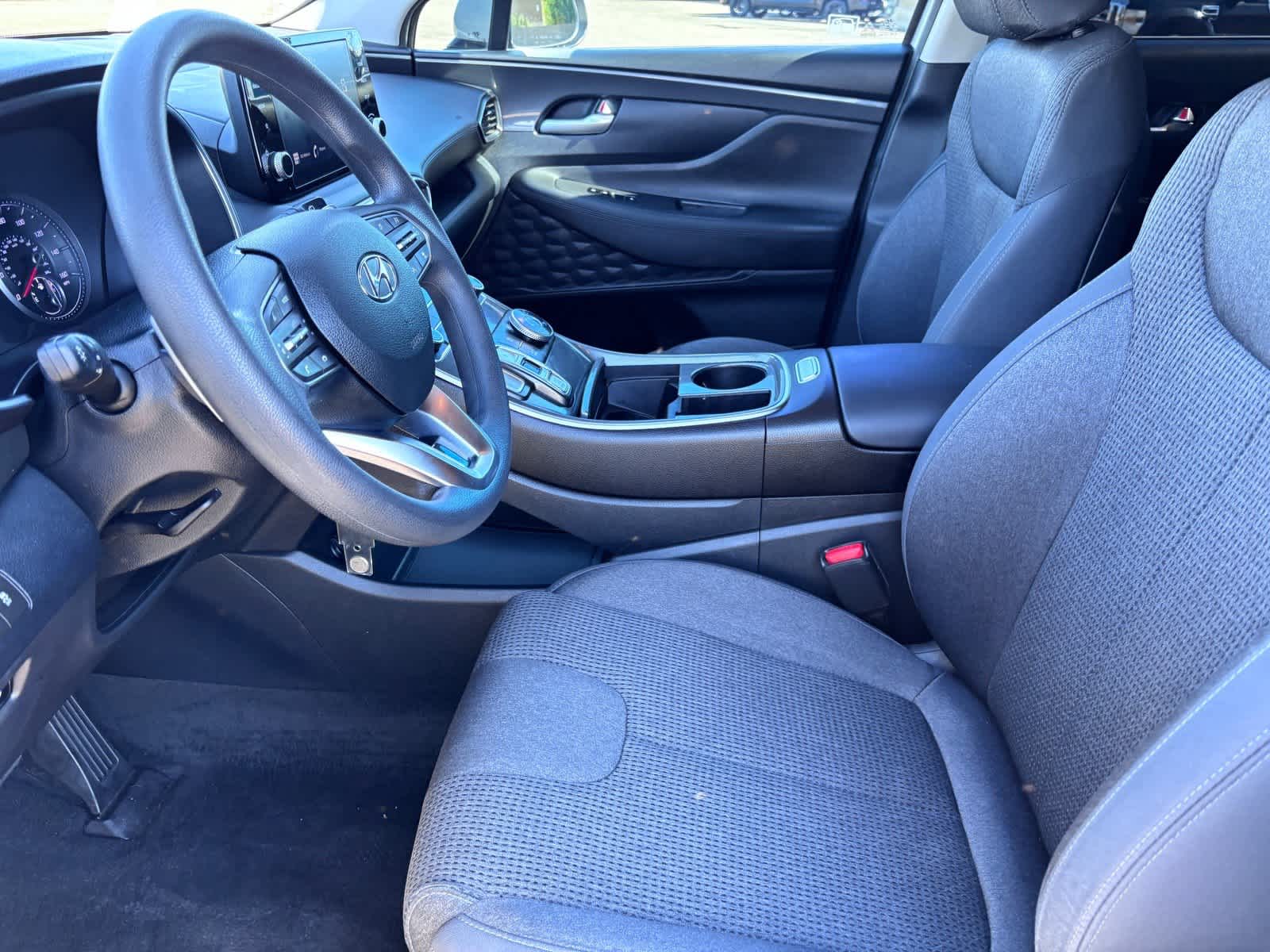 2022 Hyundai Santa Fe SE