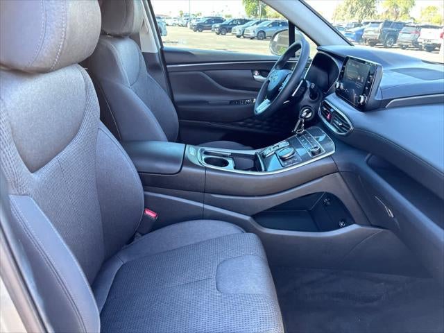 2022 Hyundai Santa Fe SE