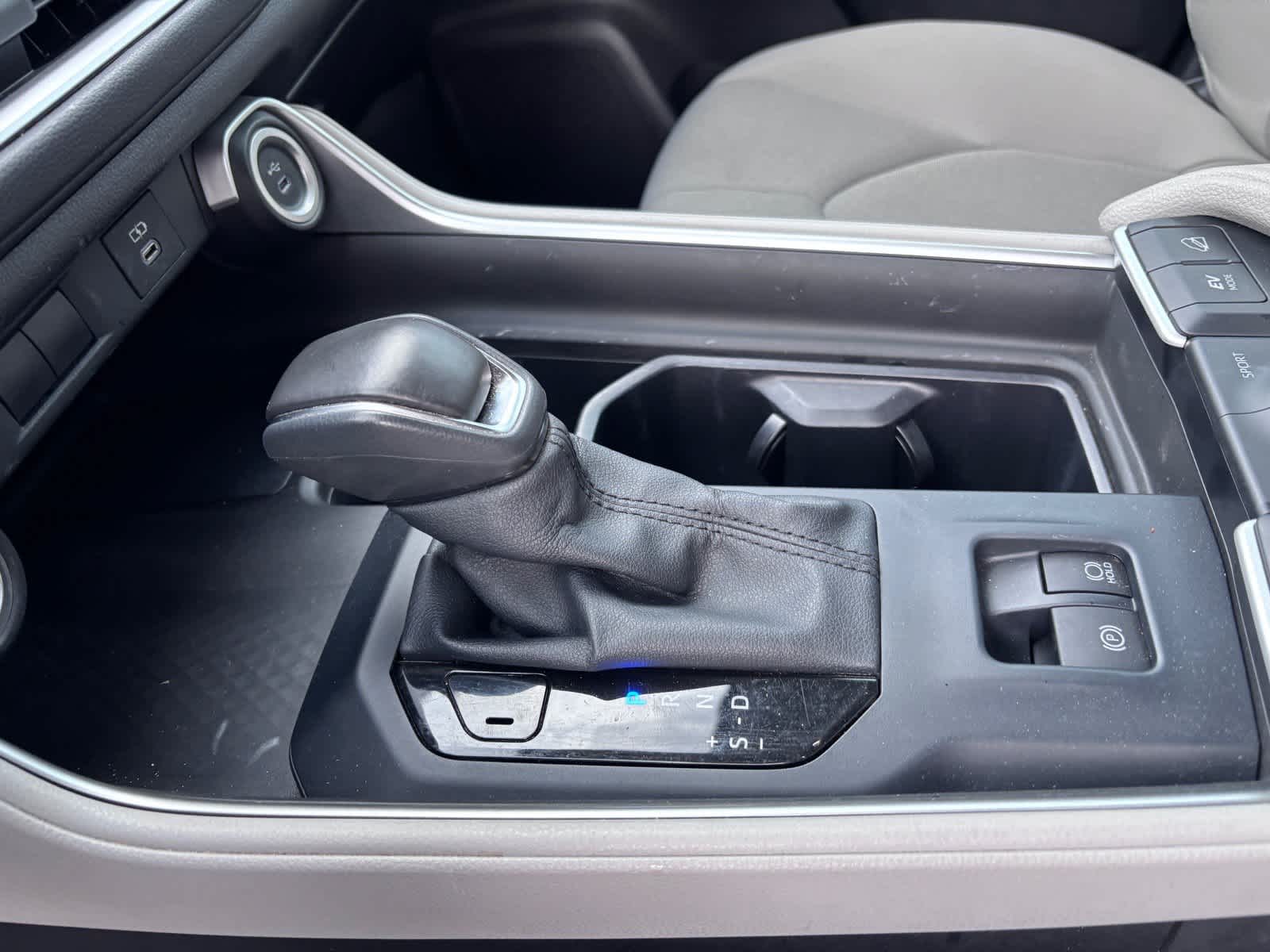 2026 Toyota Grand Highlander Hybrid LE