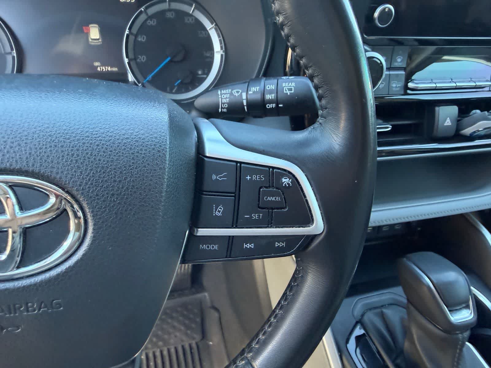 2023 Toyota Highlander Hybrid LE