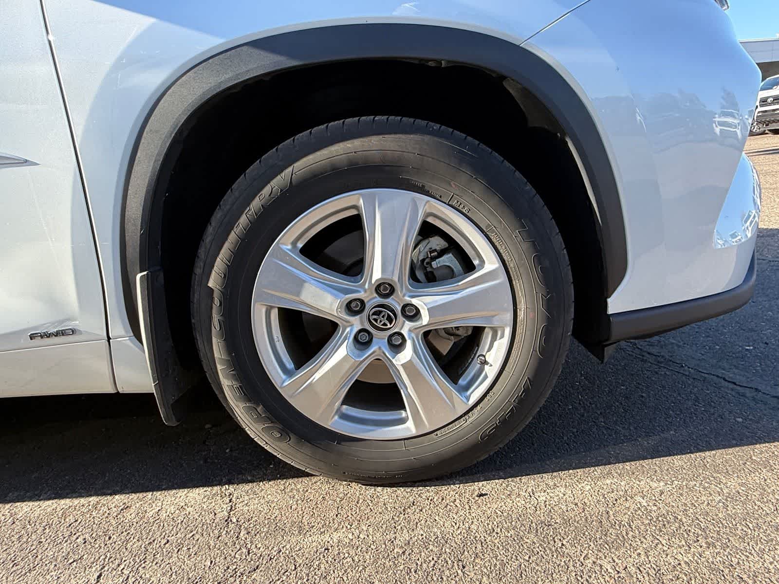 2023 Toyota Highlander Hybrid LE